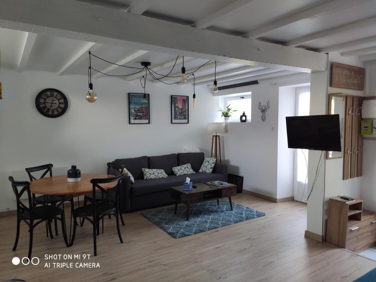 Le Studio 22 Bréhand Exteriör bild